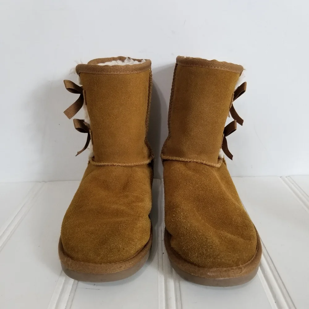 Koolaburra UGG Victoria Short Boots Girls 4 Bow Suede Faux Fur Chestnut Brown